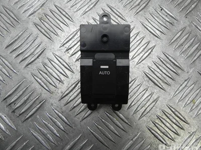 Kia 299114214 SORENTO II (XM) 2014 Bouton de lève-vitre - Image 1