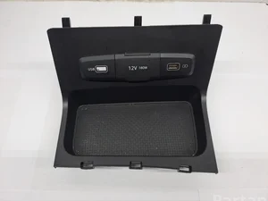 Hyundai 84619N7210   84632N7910 / 84619N721084632N7910 Tucson (NX4) 2022 Autres pièces intérieures