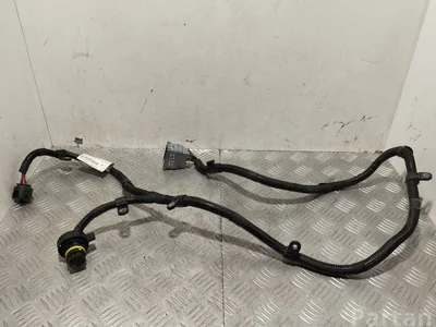 Maserati 06700074010 LEVANTE 2019 Fils du compartiment moteur - Image 1