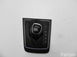 Škoda 1Z2 713 203 B / 1Z2713203B YETI (5L) 2014 Pavarų svirties apvalkalas