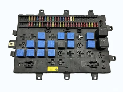 Renault Trucks 5010428876 MAGNUM 1999 Fuse box - Image 1