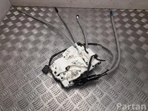 Mercedes-Benz A 447 730 27 02 / A4477302702 VITO Box (W447) 2025 Serrure de porte Right Rear