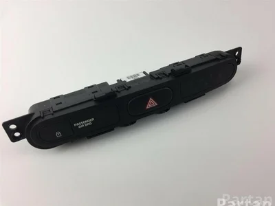 Kia 299128768 CARENS IV 2017 Contrôle / Boutons - Image 1