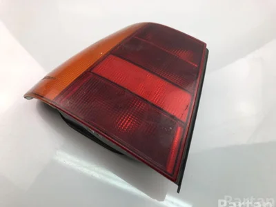 Volkswagen 69906690 POLO (6N2) 2001 Feu arrière - Image 1