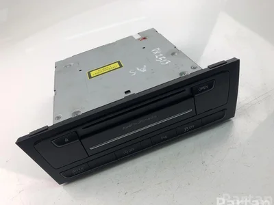 Audi 8R1035748J A5 (8T3) 2010 Changeur de CD - Image 1