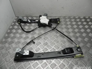 Ford BM51-A23200-BF / BM51A23200BF FOCUS III Box Body / Hatchback 2018 Lève-vitre Right Front