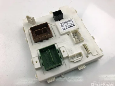 Volvo 32268107AB XC40 2018 Caja de fusibles - Imagen 1