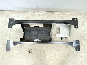 Maserati GRAN TURISMO 2011 Bac à batterie