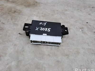 Citroën 9828750880 C4 CACTUS 2018 Unité de contrôle pour systèmes de stationnement - Image 1