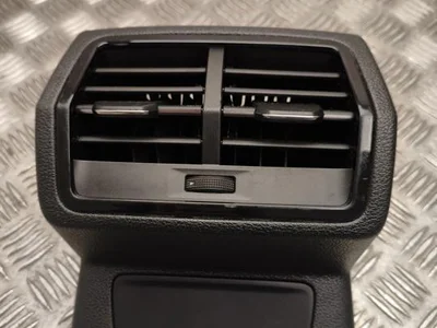 Audi 83A819203 Q3 (F3B) 2025 Luftdüse hinten - Bild 1