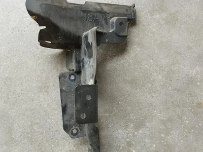 Gebrauchtes Original Land Rover J8A2-001A05-AB / J8A2001A05AB RANGE ROVER VELAR (L560) 2017 Kühlerbefestigungsteile - Bild 1