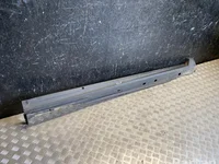 Toyota 75850-K2040 / 75850K2040 Yaris Cross XP210 2024 Garniture de seuil right side