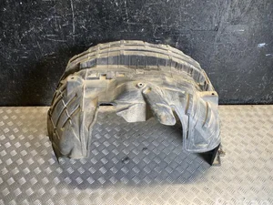 Nissan 638414KJ0A NP300 NAVARA Pickup (D23) 2016 Doublure d'aile Left Front