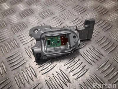 BMW 18591701, 18555001 5 Touring (F11) 2017 Unité de contrôle de la lumière - Image 1