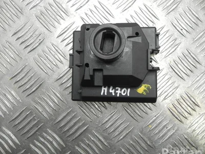 Mercedes-Benz A 222 900 00 12 / A2229000012 C-CLASS (W205) 2016 cylindre de serrure pour allumage - Image 1