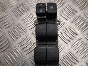 Toyota 84040-30310 / 8404030310 PRIUS PHV (_W52_) 2020 Bouton de lève-vitre Right Front