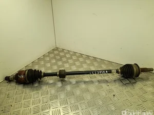 Toyota 43410-0D341 / 434100D341 YARIS (_P13_) 2012 Arbre de transmission Right Front