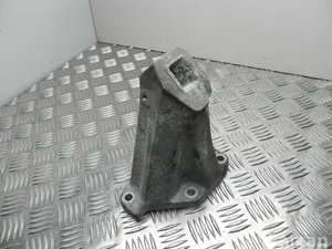 BMW 6777621 5 (F10) 2011 Support