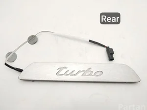 Porsche 970.555.991.02 / 97055599102 PANAMERA (970) 2012 plaque de seuil - panneau de seuil