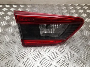 Subaru 84251-FL110 / 84251FL110 Crosstrek/XV II 2022 Feu arrière