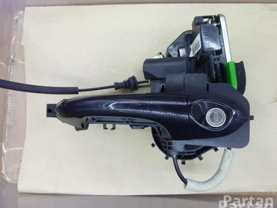 Kia 81320-A2020 / 81320A2020 CEE'D (JD) 2013 Serrure de porte Right Front - Image 1