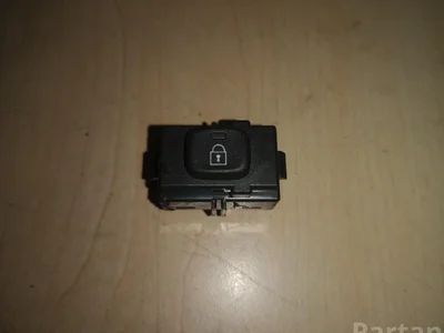 Volvo 31275374 S60 II 2010 Interrupteur de sécurité pour verrouillage central - Image 1