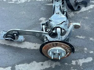 BYD Atto 3 2023 poutre d'essieu arrière