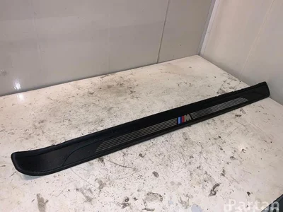 BMW 51.47-8.045 298.9 / 514780452989 1 Convertible (E88) 2009 Bordure de seuil de porte - Image 1