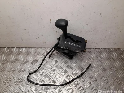 Mercedes-Benz A 126 267 03 47 / A1262670347 S-Class W126 1983 Levier de vitesse - Image 1