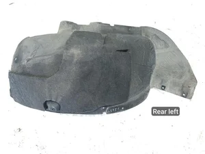 Bentley 36A810971 BENTAYGA 2017 Nadkole z tyłu z lewej