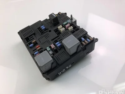 Volvo 31473771 XC60 II (246) 2017 Caja de fusibles - Imagen 1