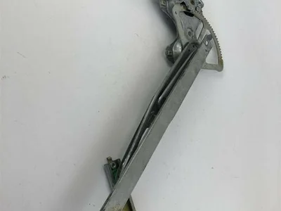 Toyota 85710-02420B / 8571002420B AURIS VAN Box (_E18_) 2013 Motor para subida de ventanas - Imagen 1