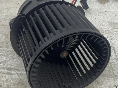 Opel T71637C Astra L Hatchback 2023 Chauffage / Ventilation - Image 1