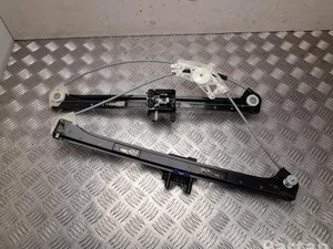 Porsche 95B 837 462 B / 95B837462B MACAN (95B) 2023 Lève-vitre Right Front