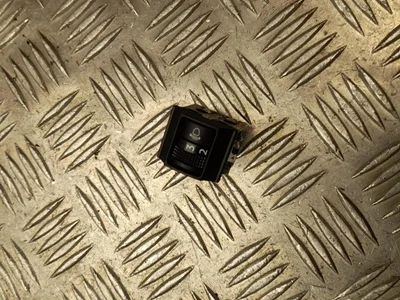 Nissan 299192122, 6LA0A JUKE (F16) 2022 Réglage de la hauteur de l'interrupteur - Image 1