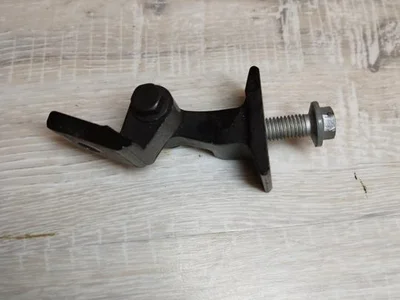 BMW 5A1FCA6 1 (F70) 2025 Door Hinge - Image 1