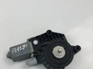 Nissan C22008-100 / C22008100 PULSAR Hatchback (C13) 2013 Moteur de lève-vitre