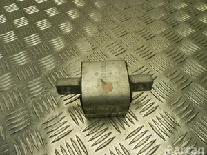 Mercedes-Benz A 212 240 18 18 / A2122401818 E-CLASS (W212) 2012 Support moteur