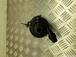 Mercedes-Benz A0005002586 E-CLASS (W213) 2019 Pompe à eau supplémentaire