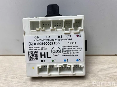 Mercedes-Benz A2059006213 KLASA C T-Model (S205) 2015 Sterownik drzwi z tyłu z lewej - Zdjęcie 1