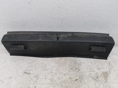 Opel 98407542ZD Astra L Hatchback 2023 Couvercle pour porte-cadenas - Image 1