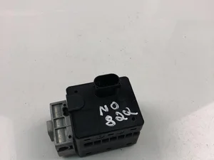 Renault 487004399R MEGANE III Grandtour (KZ0/1) 2009 Aparato de mando