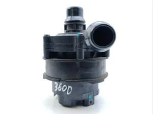 Mercedes-Benz A0005003700 EQS SUV (X296) 2023 Водяной насос