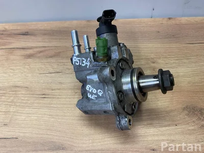 Land Rover G4D39B395AA ; 0445010706 / G4D39B395AA, 0445010706 RANGE ROVER EVOQUE (L538) 2016 Fuel Pump - Image 1