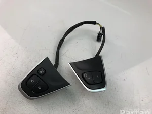 Toyota 16Y02SD RAV 4 V 2020 Przyciski na kierownicy