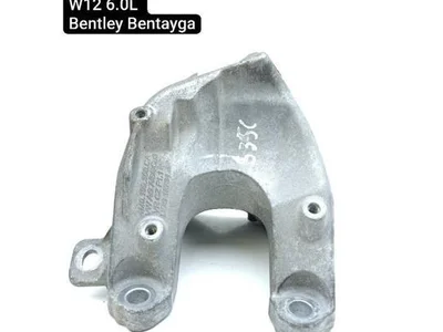 Bentley 4M0199308CA BENTAYGA 2017 Zawieszenie silnika z prawej - Zdjęcie 1