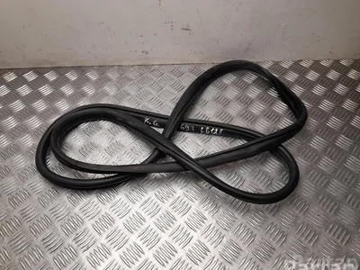 Subaru 697 Crosstrek/XV II 2022 Joint d'étanchéité de porte Left Rear - Image 1