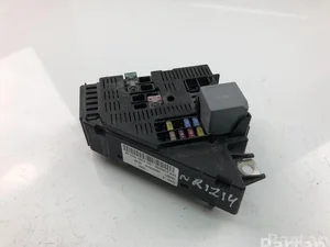 Volvo 31453780 V70 II (SW) 2005 Caja de fusibles