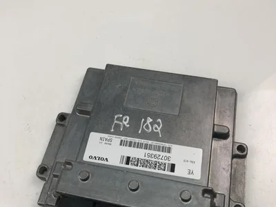 Volvo 30729351 V70 III (BW) 2008 Control unit for engine - Image 1