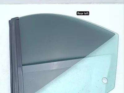 Aston Martin 43R-001582 / 43R001582 VIRAGE Volante 2012 Szyba boczna z tyłu z lewej - Zdjęcie 1